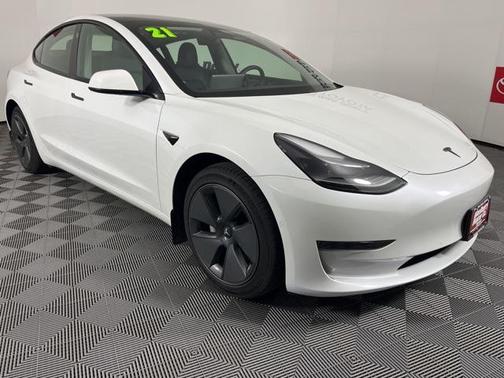 2021 Tesla Model 3 Standard Range Plus