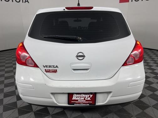 2009 Nissan Versa 1.8 S
