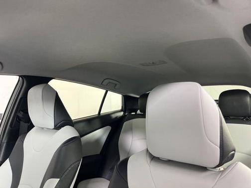 Classic Silver Metallic 2017 Toyota Prius Four Touring