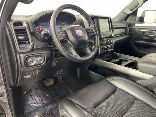 Granite Crystal Metallic Clearcoat 2019 RAM 1500 Sport