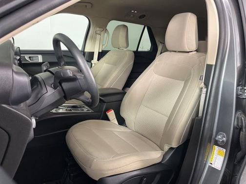 Gray Metallic 2023 Ford Explorer Base