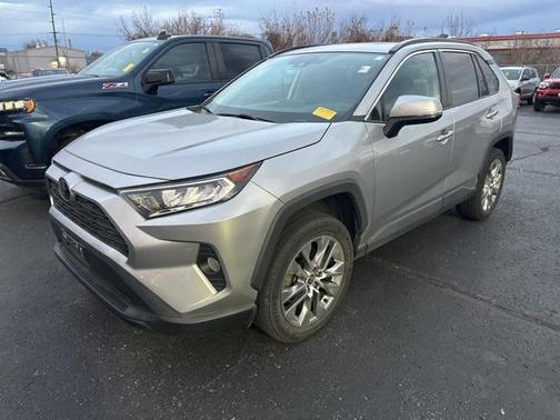 2021 Toyota RAV4 XLE Premium
