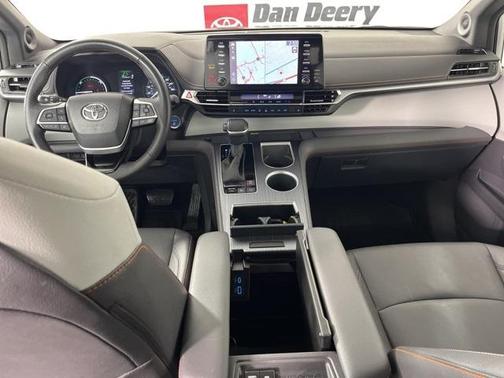 2023 Toyota Sienna XSE