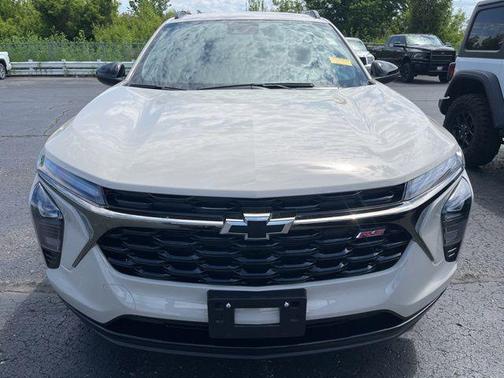 White Sands 2026 Chevrolet Trax FWD 2RS