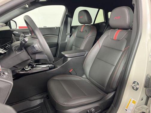 White Sands 2026 Chevrolet Trax FWD 2RS