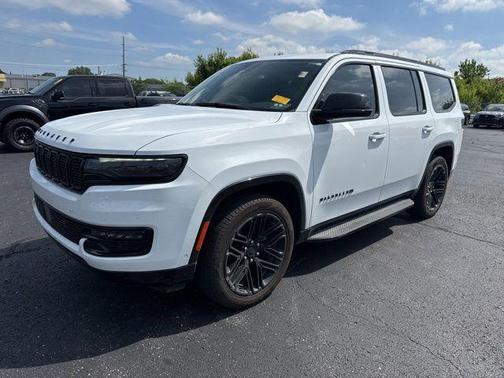 Bright White Clearcoat 2024 Jeep Wagoneer Series II Carbide 4x4