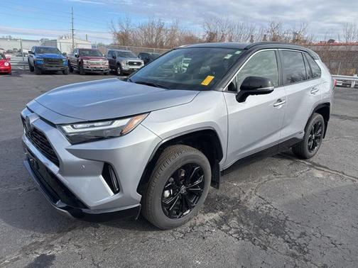 2024 Toyota RAV4 Hybrid SE