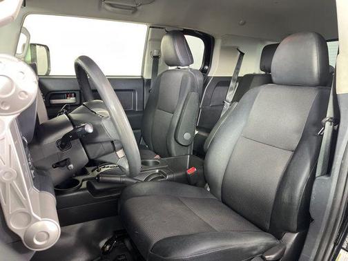 2013 Toyota FJ Cruiser Base