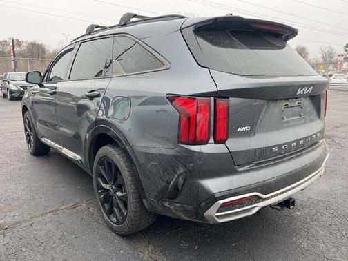 2022 Kia Sorento SX