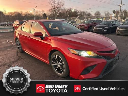 2019 Toyota Camry SE
