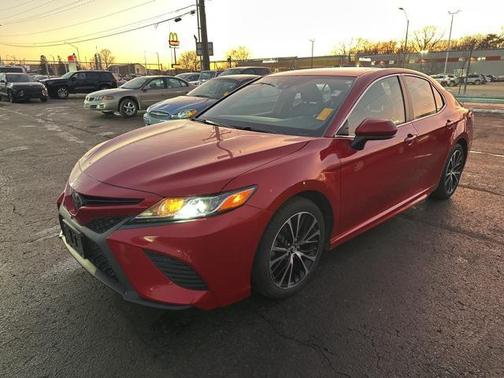 2019 Toyota Camry SE