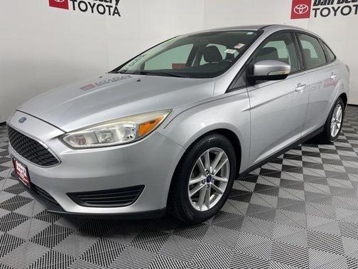Ingot Silver 2017 Ford Focus SE