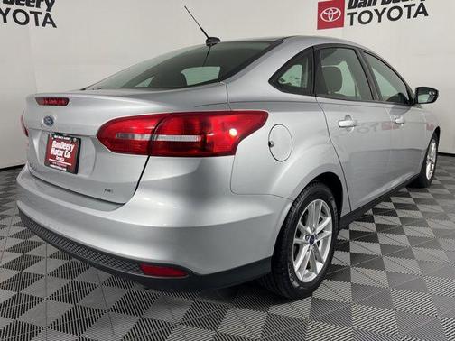 Ingot Silver 2017 Ford Focus SE