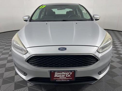 Ingot Silver 2017 Ford Focus SE