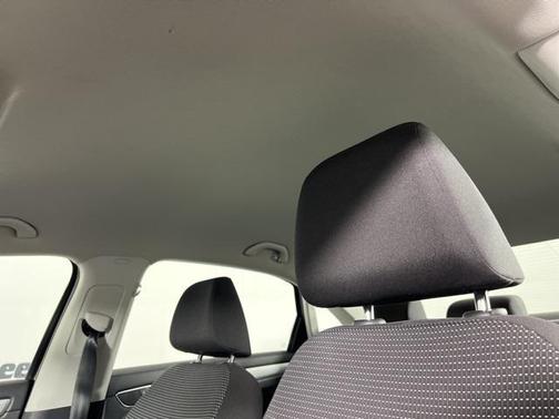 2017 Volkswagen Passat 1.8T S
