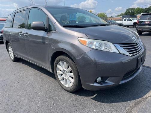 2015 Toyota Sienna XLE
