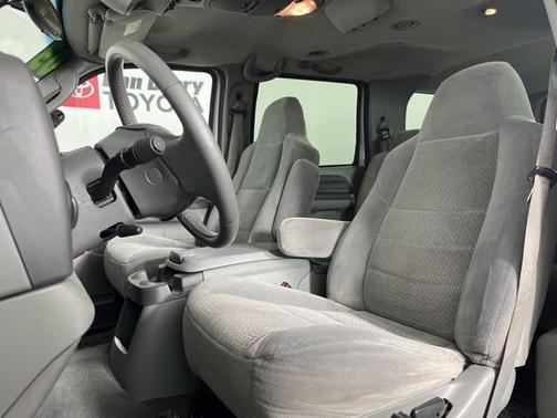 2003 Ford Excursion XLT