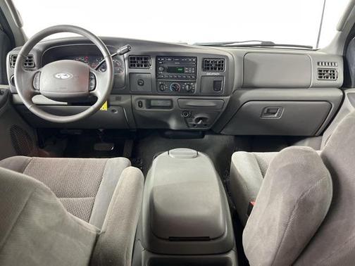 2003 Ford Excursion XLT