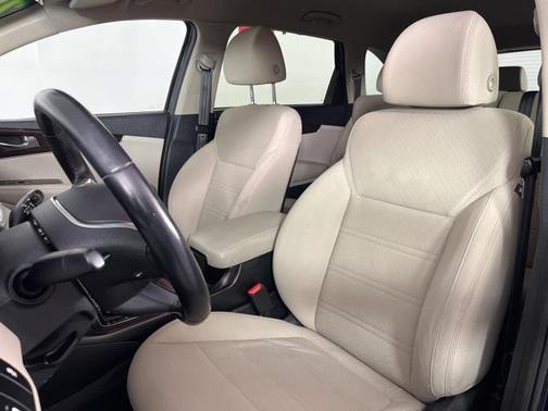2020 Kia Sorento S