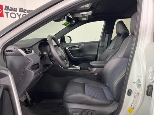 2024 Toyota RAV4 Hybrid SE