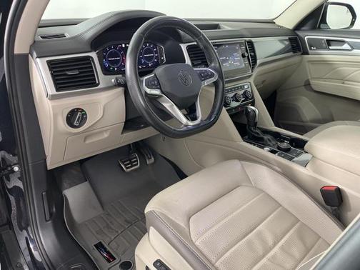 2023 Volkswagen Atlas 3.6L SEL Premium