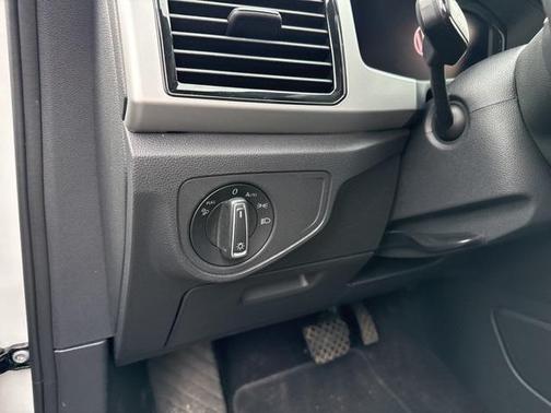 2022 Volkswagen Atlas Cross Sport 3.6L V6 SEL