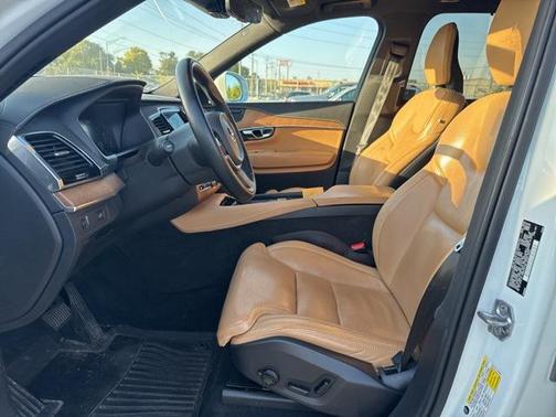 2019 Volvo XC90 T6 Inscription