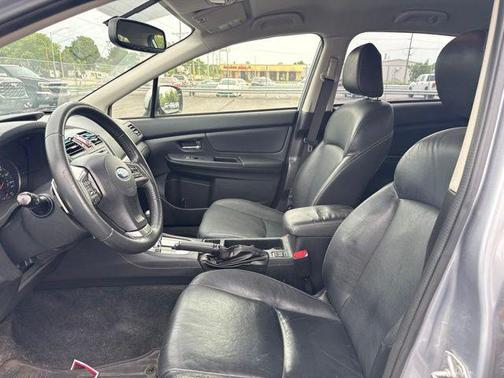 Ice Silver Metallic 2014 Subaru XV Crosstrek 2.0i Limited