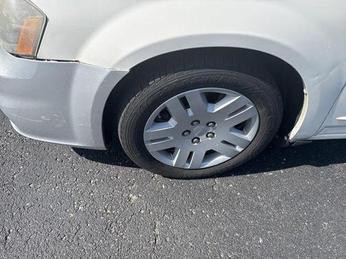 Stone White Clearcoat 2011 Dodge Avenger Express