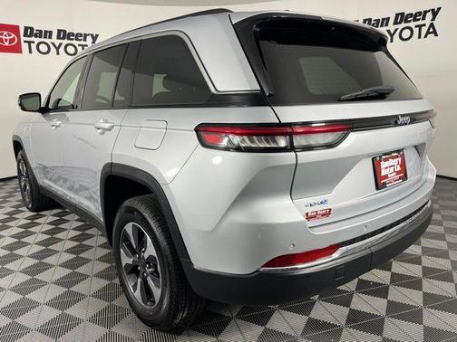 Silver Zynith 2022 Jeep Grand Cherokee 4xe Base