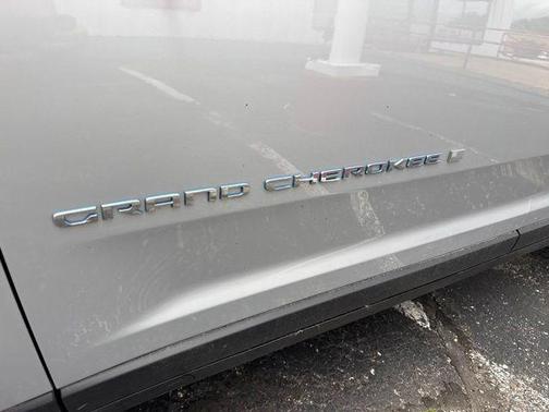 Silver Zynith 2022 Jeep Grand Cherokee 4xe Base