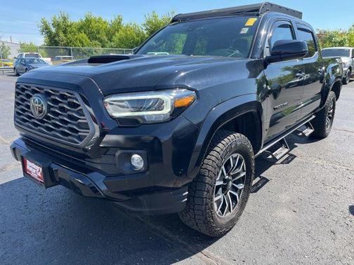 Midnight Black Metallic 2021 Toyota Tacoma TRD Sport