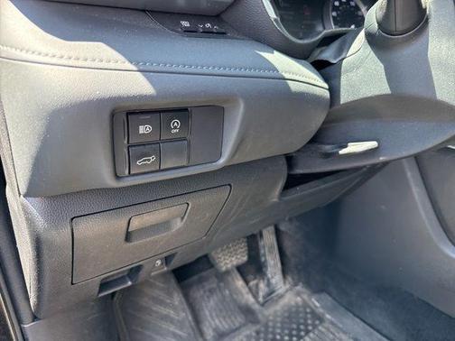 Midnight Black Metallic 2023 Toyota Highlander XLE