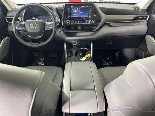 2021 Toyota Highlander Hybrid XLE