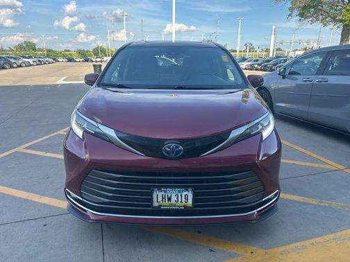 Ruby Flare Pearl 2021 Toyota Sienna Limited 7-Passenger