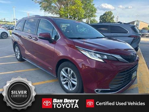 Ruby Flare Pearl 2021 Toyota Sienna Limited 7-Passenger