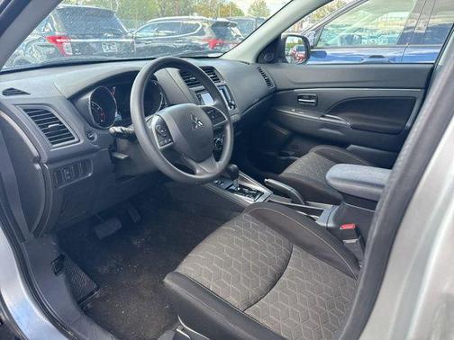 Alloy Silver Metallic 2025 Mitsubishi Outlander Sport 2.0 ES