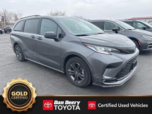 2025 Toyota Sienna XSE 7 Passenger