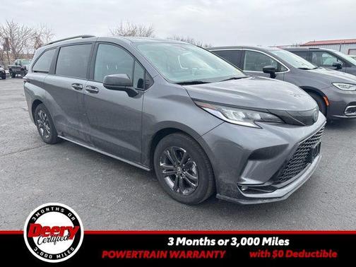 2025 Toyota Sienna XSE 7 Passenger