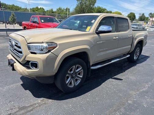 Quicksand 2018 Toyota Tacoma Limited