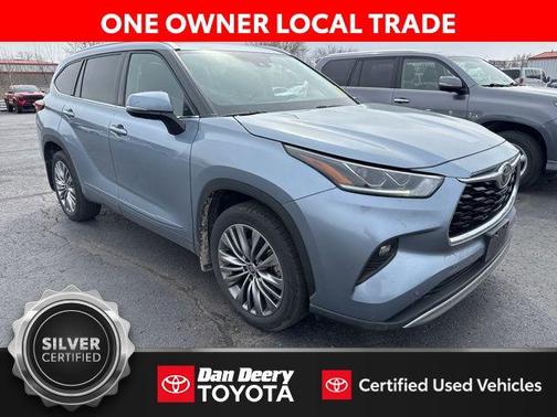 Moon Dust 2020 Toyota Highlander Platinum