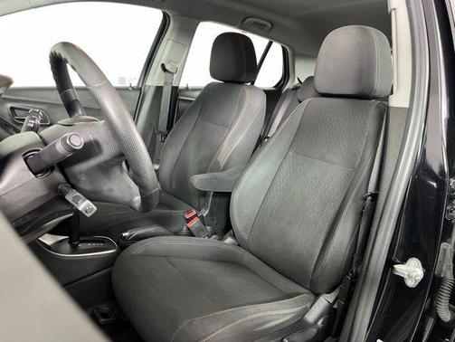 Mosaic Black Metallic 2017 Chevrolet Trax LS