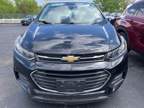 Mosaic Black Metallic 2017 Chevrolet Trax LS