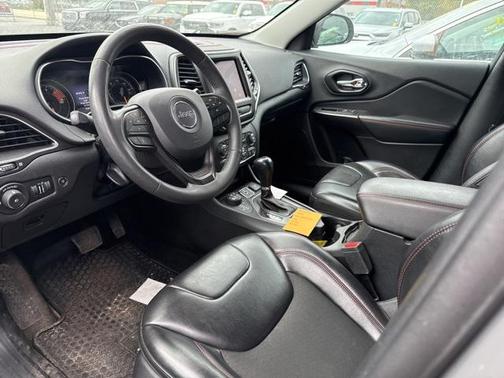 2022 Jeep Cherokee Trailhawk