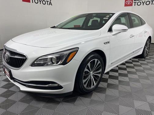 2017 Buick LaCrosse Essence