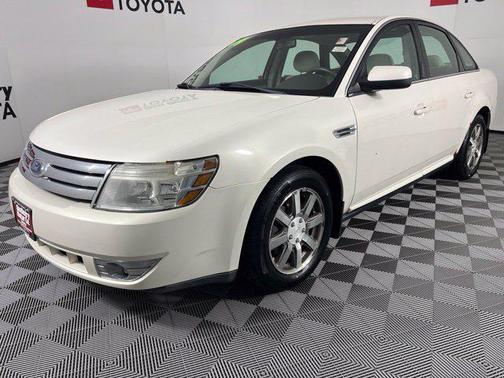 White 2009 Ford Taurus SEL