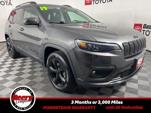 Granite Crystal Metallic Clearcoat 2019 Jeep Cherokee Altitude