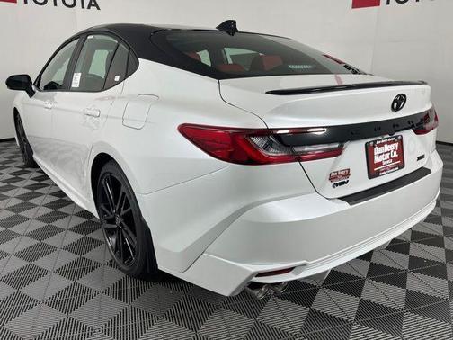 Wind Chill Pearl with Midnight Black Metallic roof 2026 Toyota Camry XSE