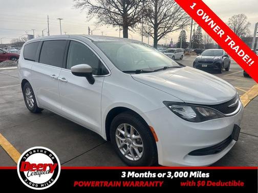 2020 Chrysler Voyager LX