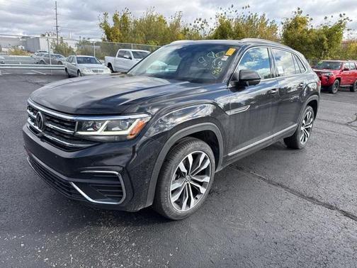 2022 Volkswagen Atlas Cross Sport 3.6L V6 SEL Premium R-Line